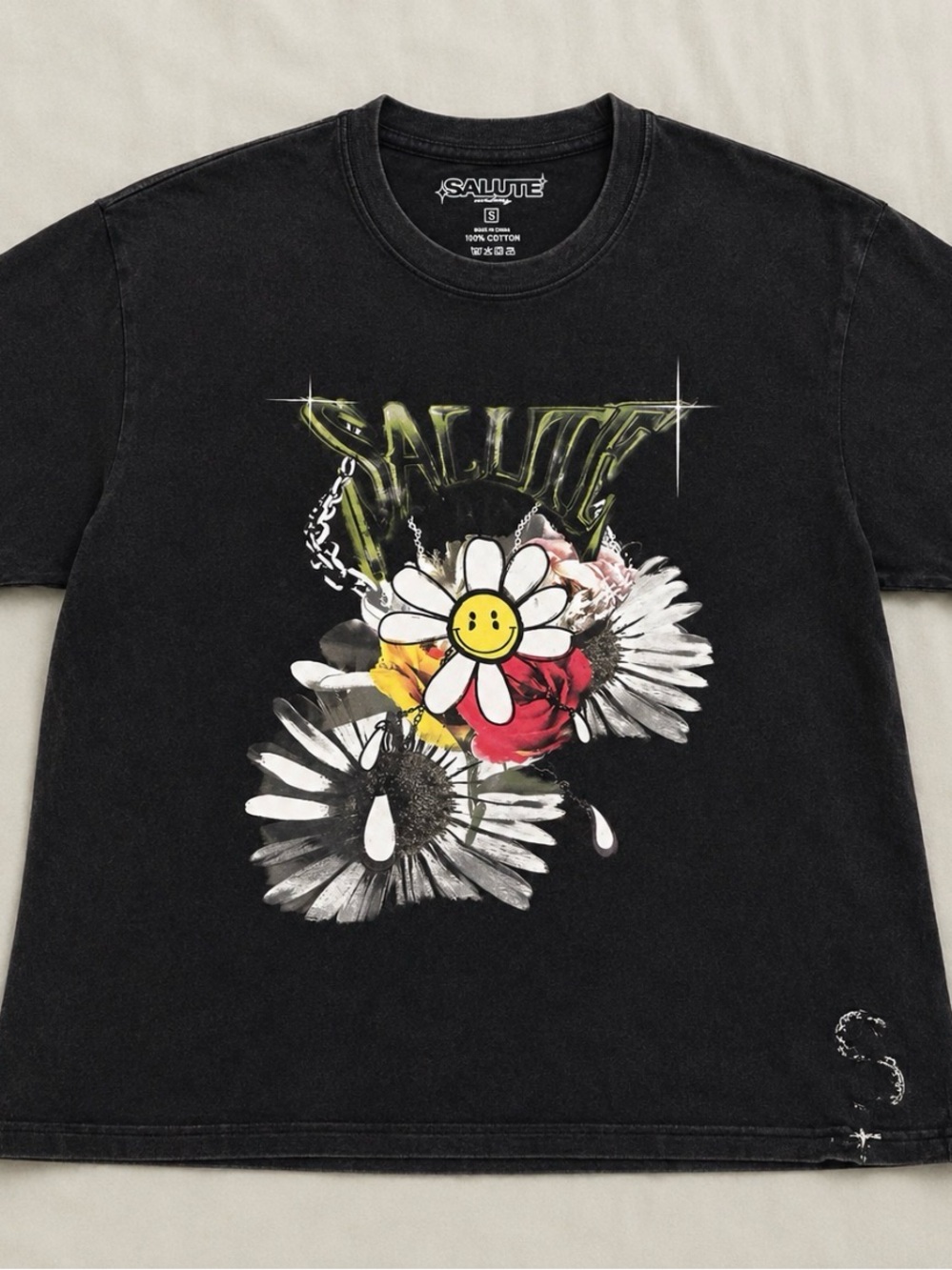 Graphic Tee with Smiley Daisy - Picture 1 of 1